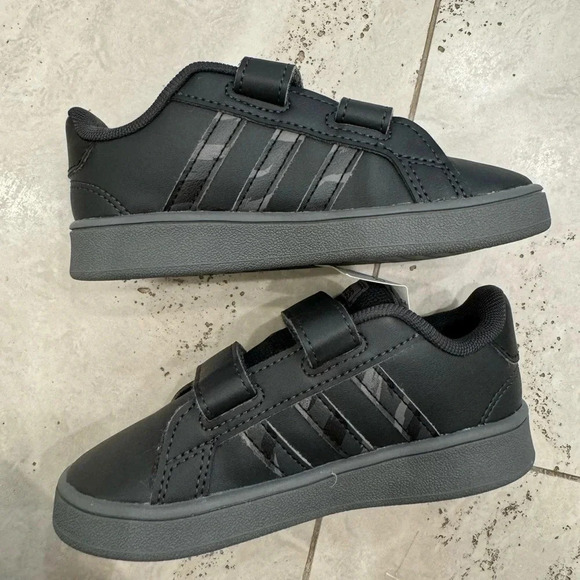 NWOT Adidas Boy’s Grand Court Black and Camouflage Carbon Sneaker Tennis Shoe - Picture 6 of 8